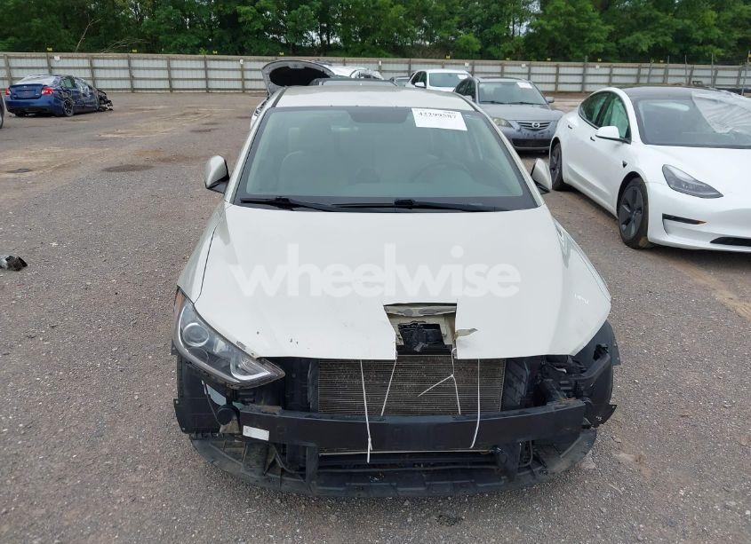 Photo 12 of 2017 Hyundai Elantra SE (VIN 5NPD84LF3HH038046)