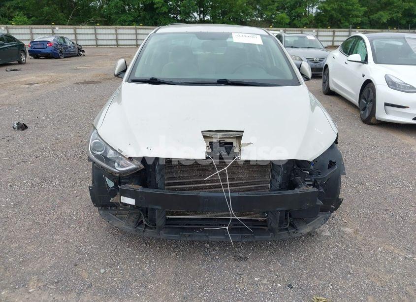 Photo 6 of 2017 Hyundai Elantra SE (VIN 5NPD84LF3HH038046)