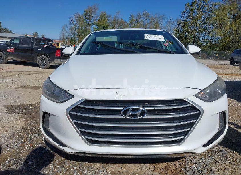 Photo 6 of 2017 Hyundai Elantra SE (VIN 5NPD84LF3HH044364)