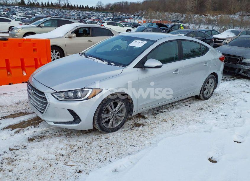 Photo 2 of 2017 Hyundai Elantra SE (VIN 5NPD84LF3HH048253)