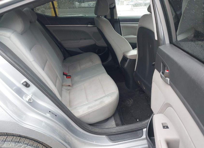 Photo 8 of 2017 Hyundai Elantra SE (VIN 5NPD84LF3HH062931)