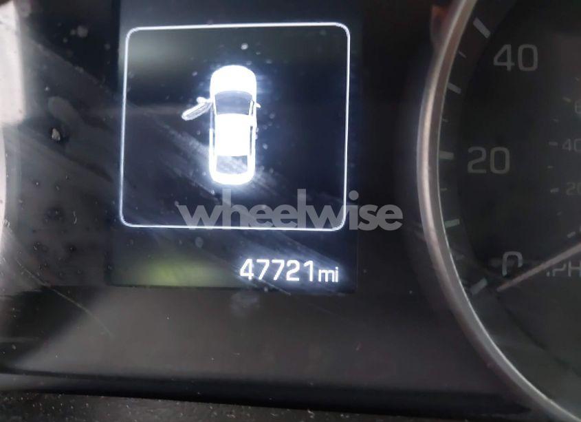 Photo 15 of 2017 Hyundai Elantra LIMITED (VIN 5NPD84LF3HH072696)