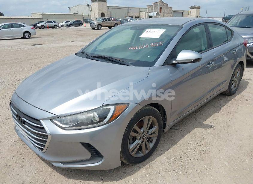 Photo 2 of 2017 Hyundai Elantra SE (VIN 5NPD84LF3HH072908)