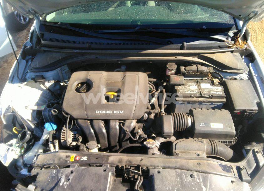 Photo 10 of 2017 Hyundai Elantra SE (VIN 5NPD84LF3HH106314)