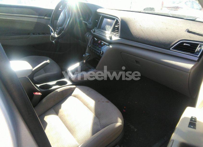 Photo 5 of 2017 Hyundai Elantra SE (VIN 5NPD84LF3HH106314)