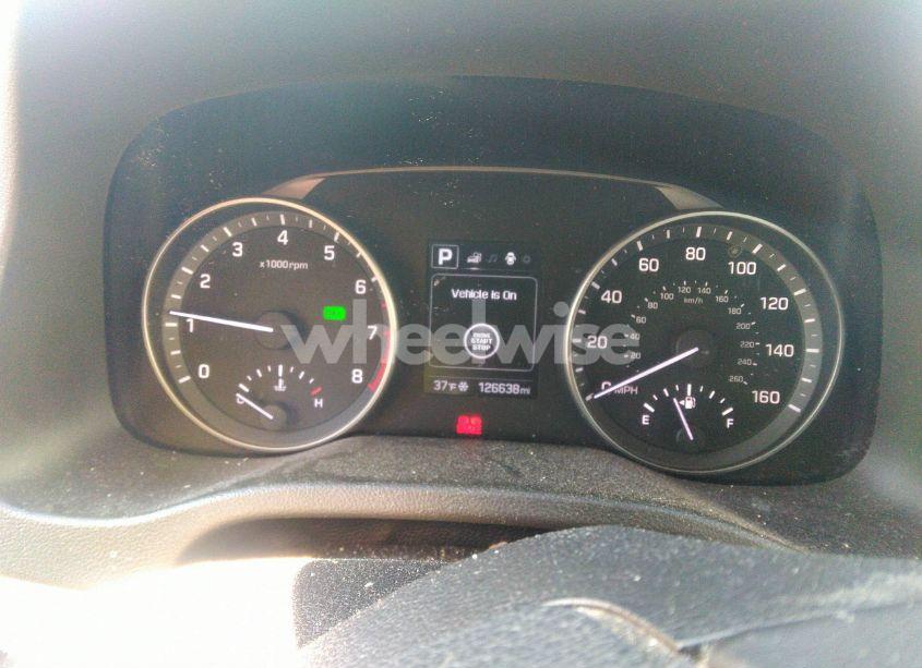 Photo 7 of 2017 Hyundai Elantra SE (VIN 5NPD84LF3HH106314)