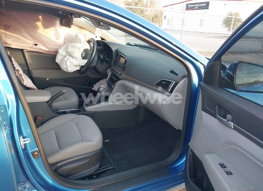 Photo 5 of 2017 Hyundai Elantra SE (VIN 5NPD84LF3HH109584)