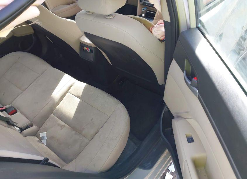 Photo 8 of 2017 Hyundai Elantra SE (VIN 5NPD84LF3HH123226)