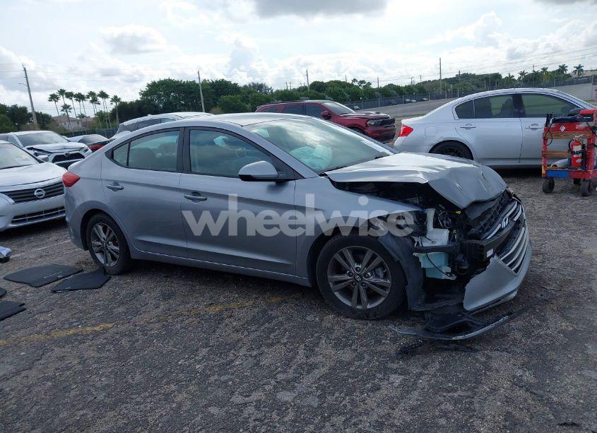 Photo 13 of 2017 Hyundai Elantra SE (VIN 5NPD84LF3HH131620)