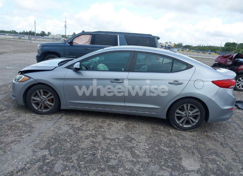 Photo 14 of 2017 Hyundai Elantra SE (VIN 5NPD84LF3HH131620)