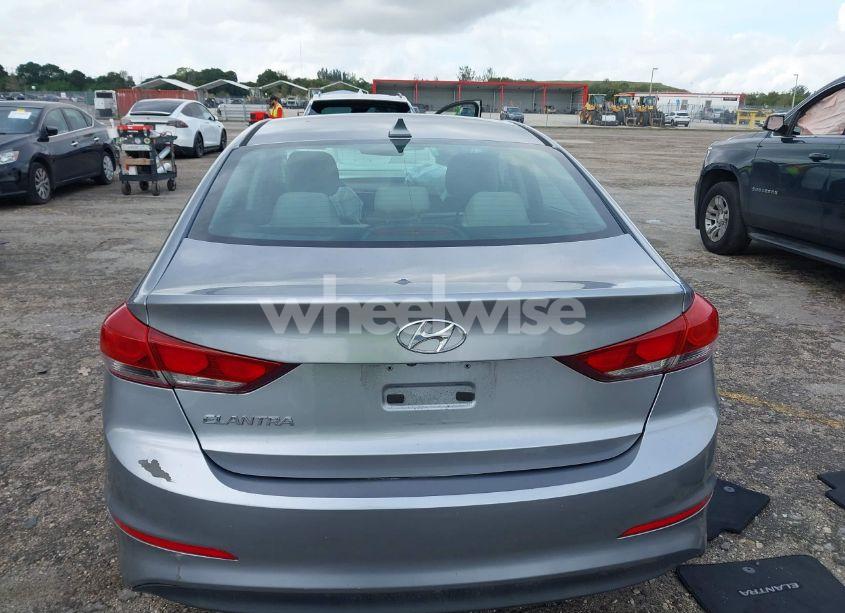 Photo 16 of 2017 Hyundai Elantra SE (VIN 5NPD84LF3HH131620)