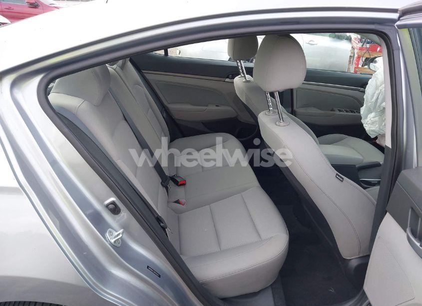 Photo 8 of 2017 Hyundai Elantra SE (VIN 5NPD84LF3HH131620)