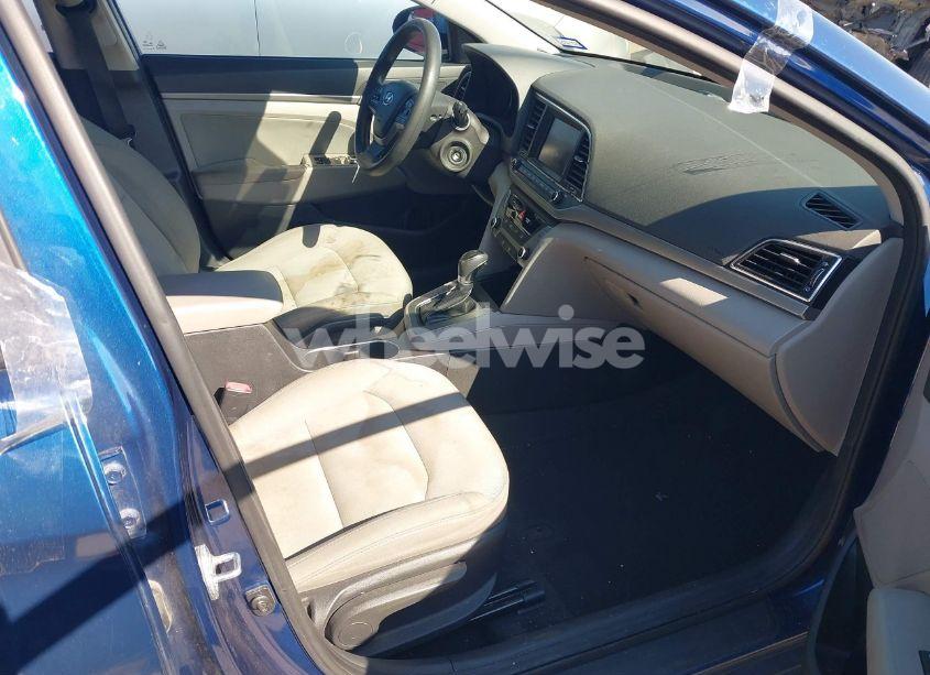 Photo 5 of 2017 Hyundai Elantra SE (VIN 5NPD84LF3HH181465)