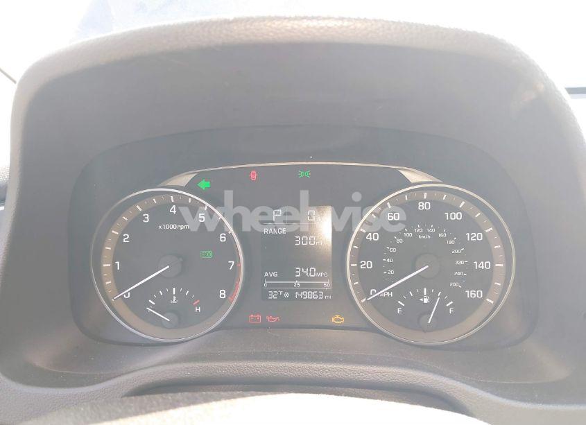 Photo 7 of 2017 Hyundai Elantra SE (VIN 5NPD84LF3HH181465)