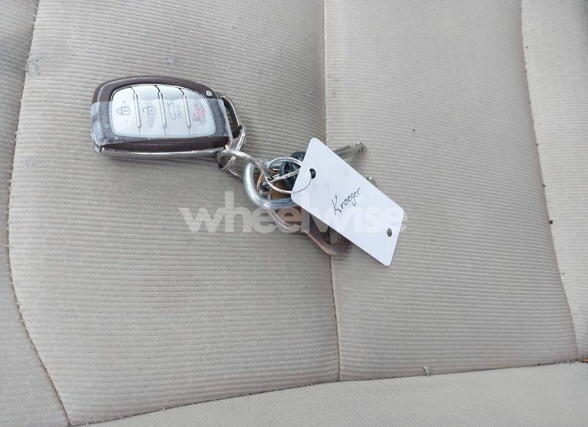 Photo 11 of 2017 Hyundai Elantra VALUE EDITION (VIN 5NPD84LF3HH185306)