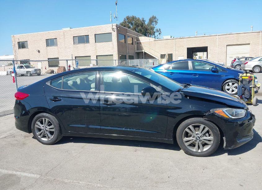 Photo 13 of 2017 Hyundai Elantra SE (VIN 5NPD84LF3HH194345)