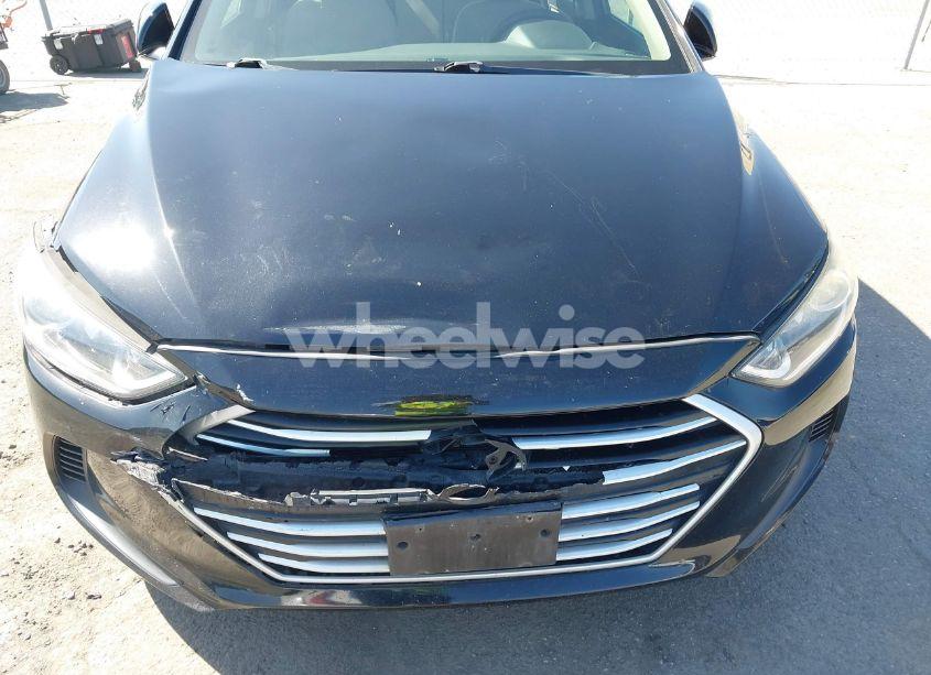 Photo 6 of 2017 Hyundai Elantra SE (VIN 5NPD84LF3HH194345)
