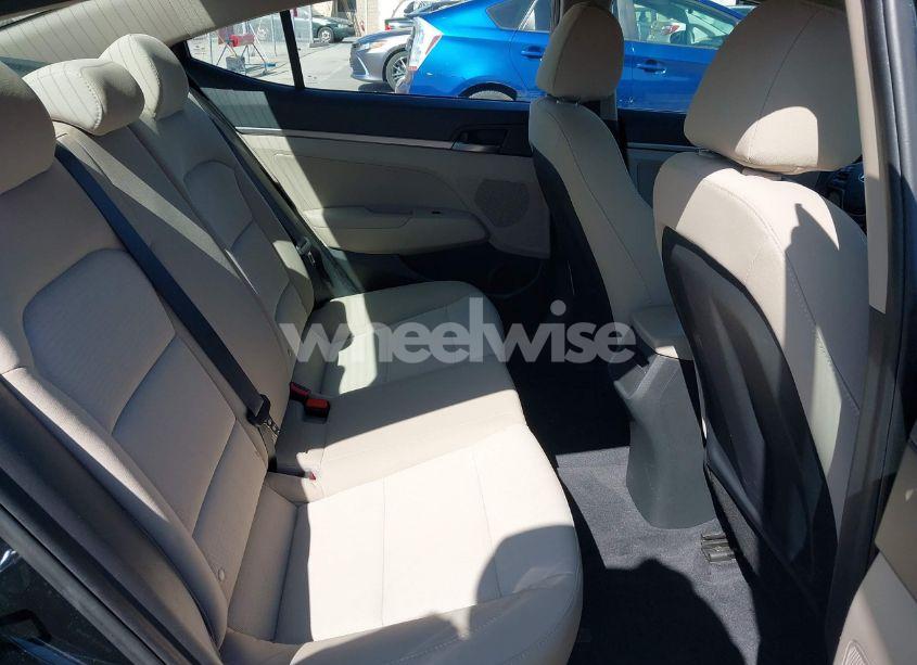 Photo 8 of 2017 Hyundai Elantra SE (VIN 5NPD84LF3HH194345)