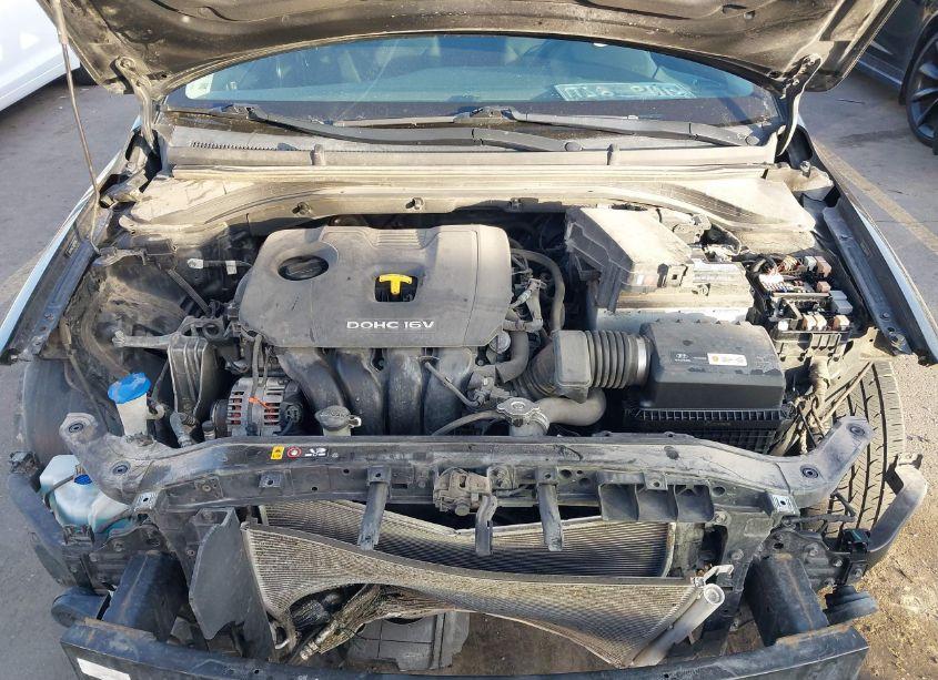 Photo 10 of 2018 Hyundai Elantra SEL (VIN 5NPD84LF3JH215118)