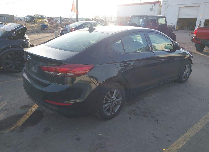 Photo 4 of 2018 Hyundai Elantra SEL (VIN 5NPD84LF3JH215118)