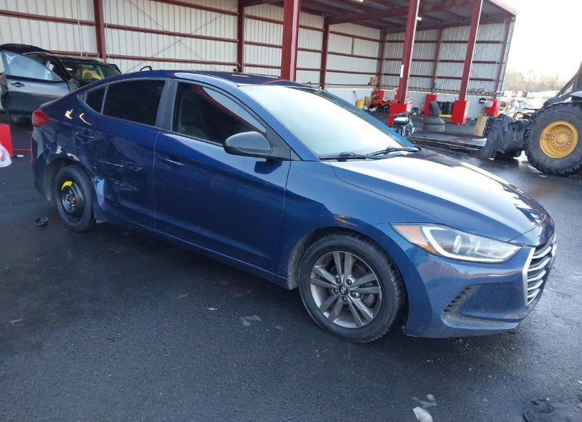 2018 Hyundai Elantra SEL (VIN 5NPD84LF3JH245882) main photo