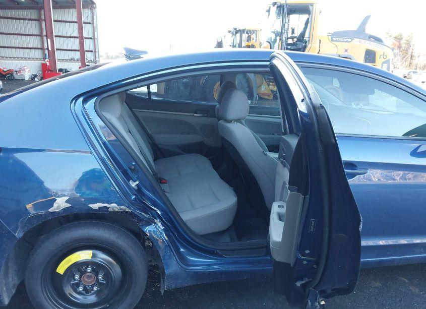 Photo 8 of 2018 Hyundai Elantra SEL (VIN 5NPD84LF3JH245882)