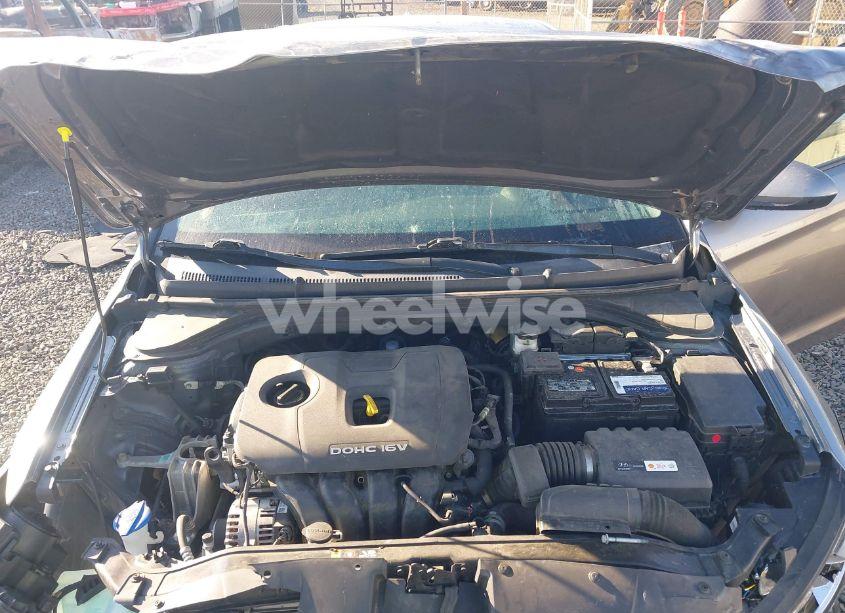 Photo 10 of 2018 Hyundai Elantra SEL (VIN 5NPD84LF3JH248958)