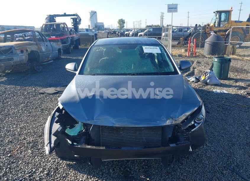 Photo 13 of 2018 Hyundai Elantra SEL (VIN 5NPD84LF3JH248958)