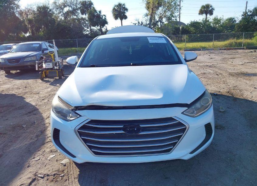 Photo 12 of 2018 Hyundai Elantra SEL (VIN 5NPD84LF3JH250726)