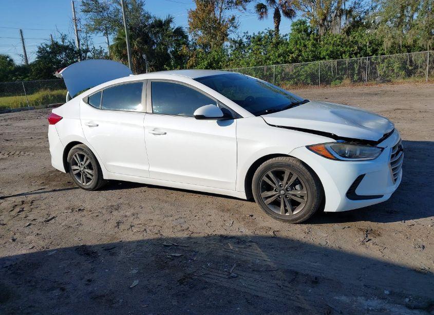 Photo 13 of 2018 Hyundai Elantra SEL (VIN 5NPD84LF3JH250726)