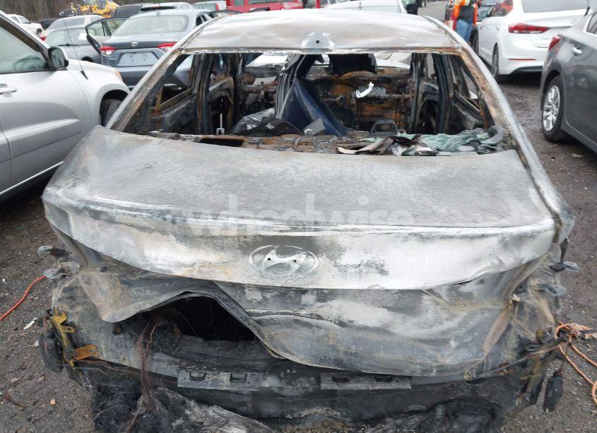 Photo 14 of 2018 Hyundai Elantra SEL (VIN 5NPD84LF3JH253948)