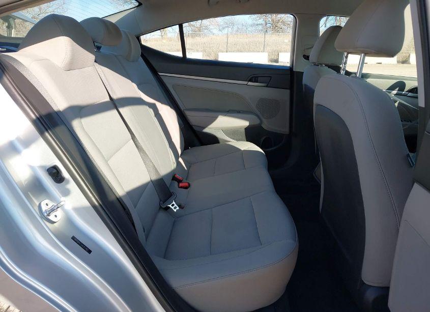 Photo 8 of 2018 Hyundai Elantra SEL (VIN 5NPD84LF3JH257482)