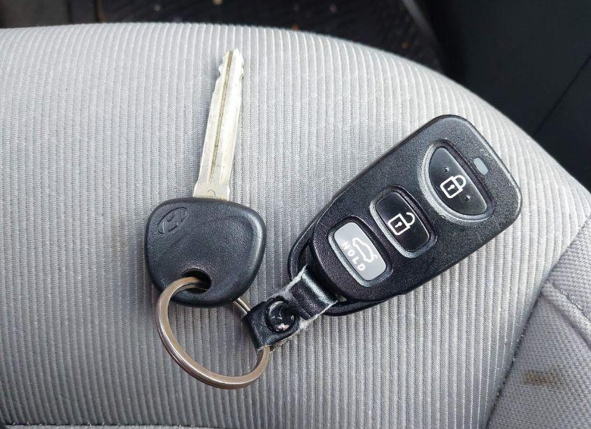 Photo 11 of 2018 Hyundai Elantra SEL (VIN 5NPD84LF3JH258132)