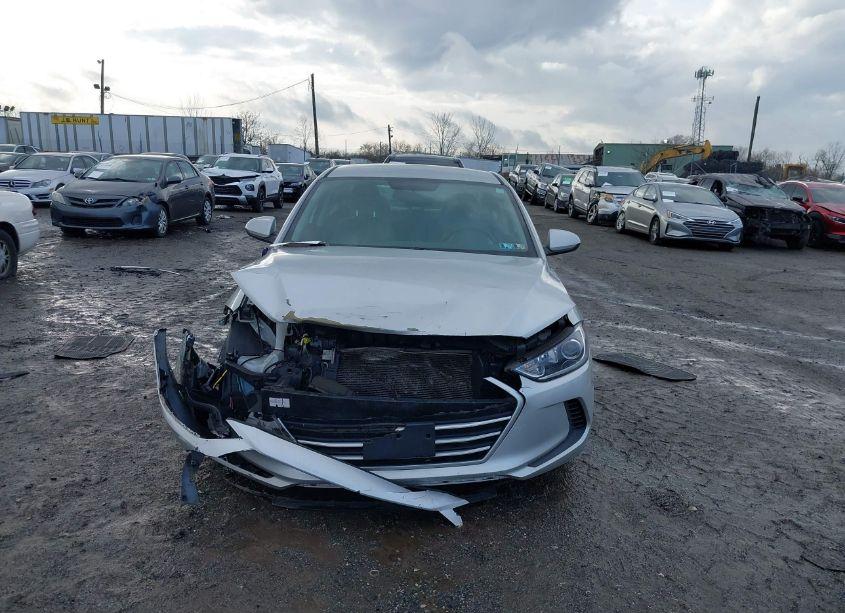 Photo 12 of 2018 Hyundai Elantra SEL (VIN 5NPD84LF3JH258132)