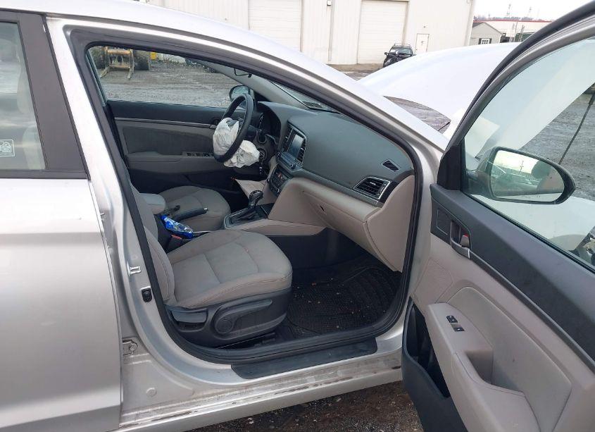 Photo 5 of 2018 Hyundai Elantra SEL (VIN 5NPD84LF3JH258132)