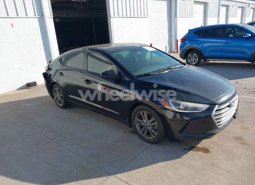 2018 Hyundai Elantra SEL (VIN 5NPD84LF3JH259930) main photo