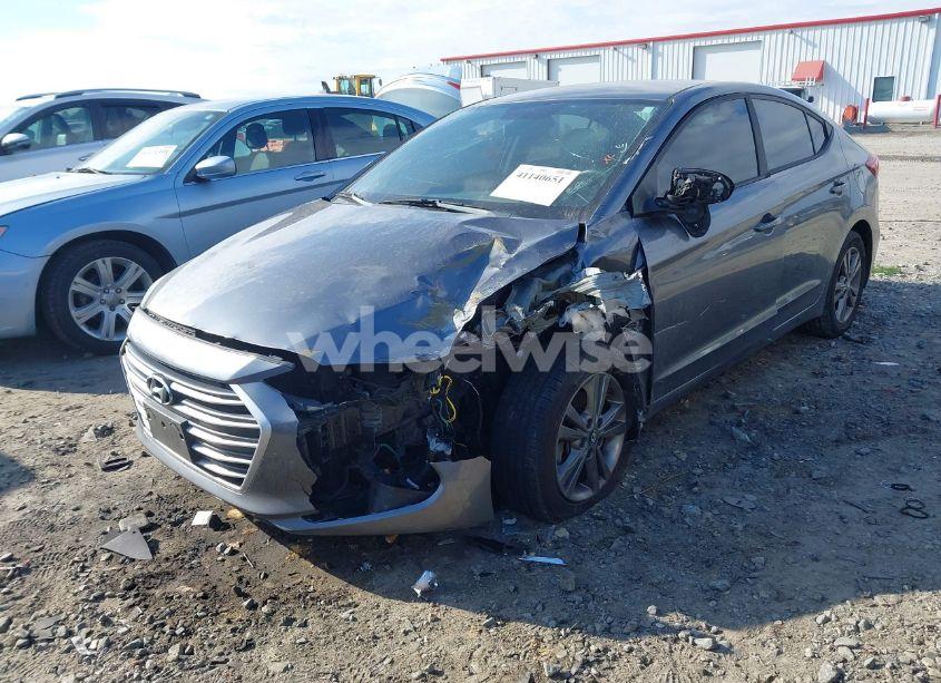 Photo 2 of 2018 Hyundai Elantra SEL (VIN 5NPD84LF3JH264741)