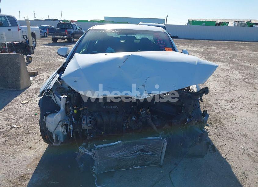 Photo 13 of 2018 Hyundai Elantra SEL (VIN 5NPD84LF3JH271091)