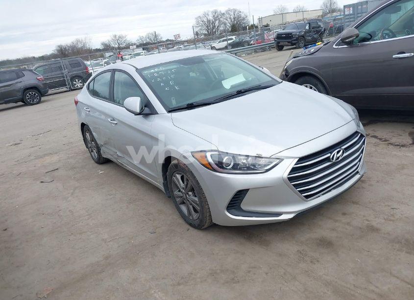 2018 Hyundai Elantra SEL (VIN 5NPD84LF3JH292815) main photo