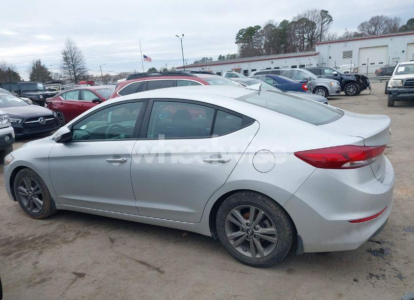 Photo 13 of 2018 Hyundai Elantra SEL (VIN 5NPD84LF3JH292815)