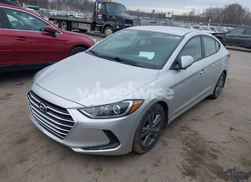Photo 2 of 2018 Hyundai Elantra SEL (VIN 5NPD84LF3JH292815)