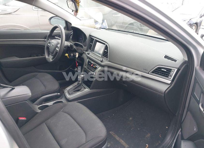 Photo 5 of 2018 Hyundai Elantra SEL (VIN 5NPD84LF3JH292815)