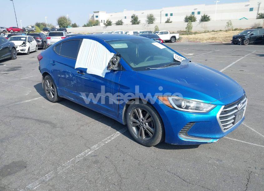 2018 Hyundai Elantra SEL (VIN 5NPD84LF3JH295066) main photo