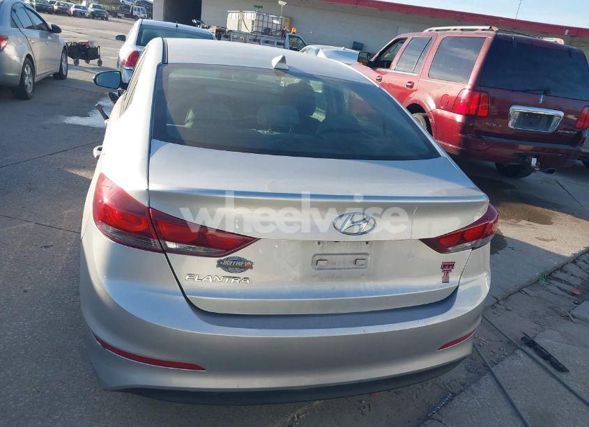 Photo 17 of 2018 Hyundai Elantra SEL (VIN 5NPD84LF3JH300167)