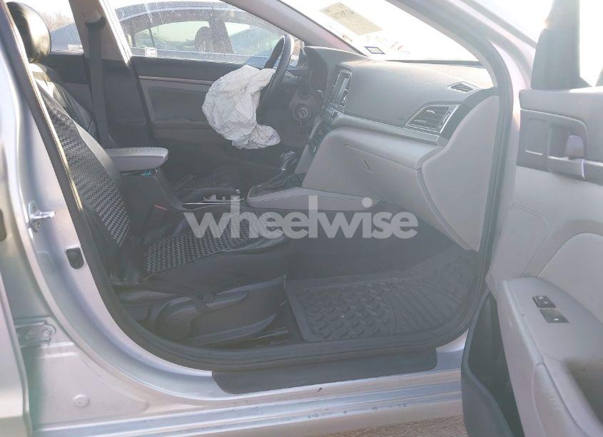 Photo 5 of 2018 Hyundai Elantra SEL (VIN 5NPD84LF3JH300167)