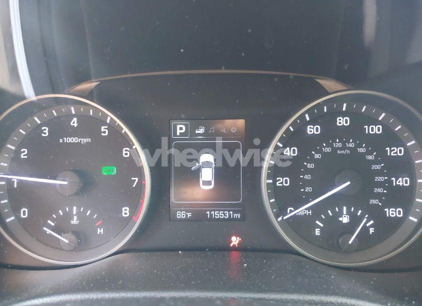 Photo 7 of 2018 Hyundai Elantra SEL (VIN 5NPD84LF3JH300167)