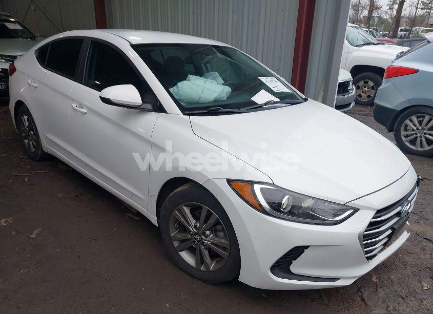 2018 Hyundai Elantra SEL (VIN 5NPD84LF3JH302291) main photo