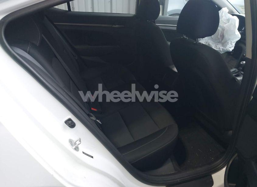 Photo 8 of 2018 Hyundai Elantra SEL (VIN 5NPD84LF3JH302291)