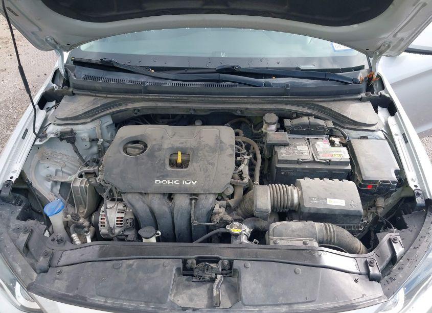 Photo 10 of 2018 Hyundai Elantra SEL (VIN 5NPD84LF3JH308382)