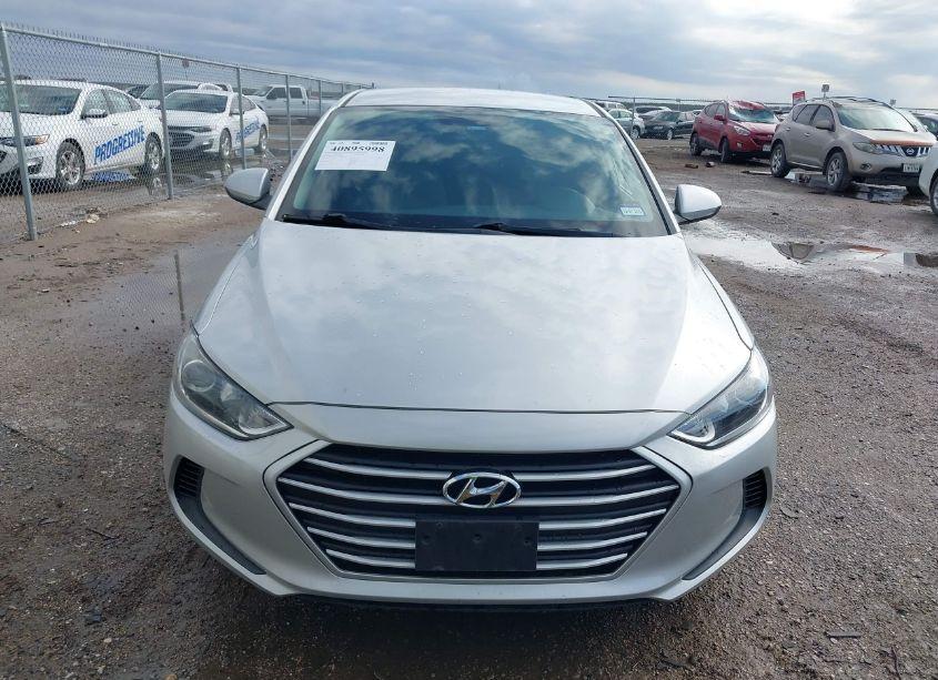 Photo 12 of 2018 Hyundai Elantra SEL (VIN 5NPD84LF3JH308382)